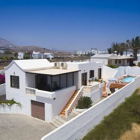 Puerto Del Carmen Sleeps 6 Pool Wifi T691346 *